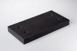 「角型 ザグリ穴」 天然ゴム(黒/NR) 20mm × 100mm × 200mm 4-φ15 1コ